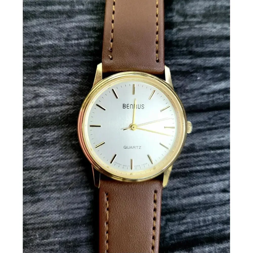 Rare Vintage Benrus Legacy White Enamel Mens Pie‎ Pan Watch
